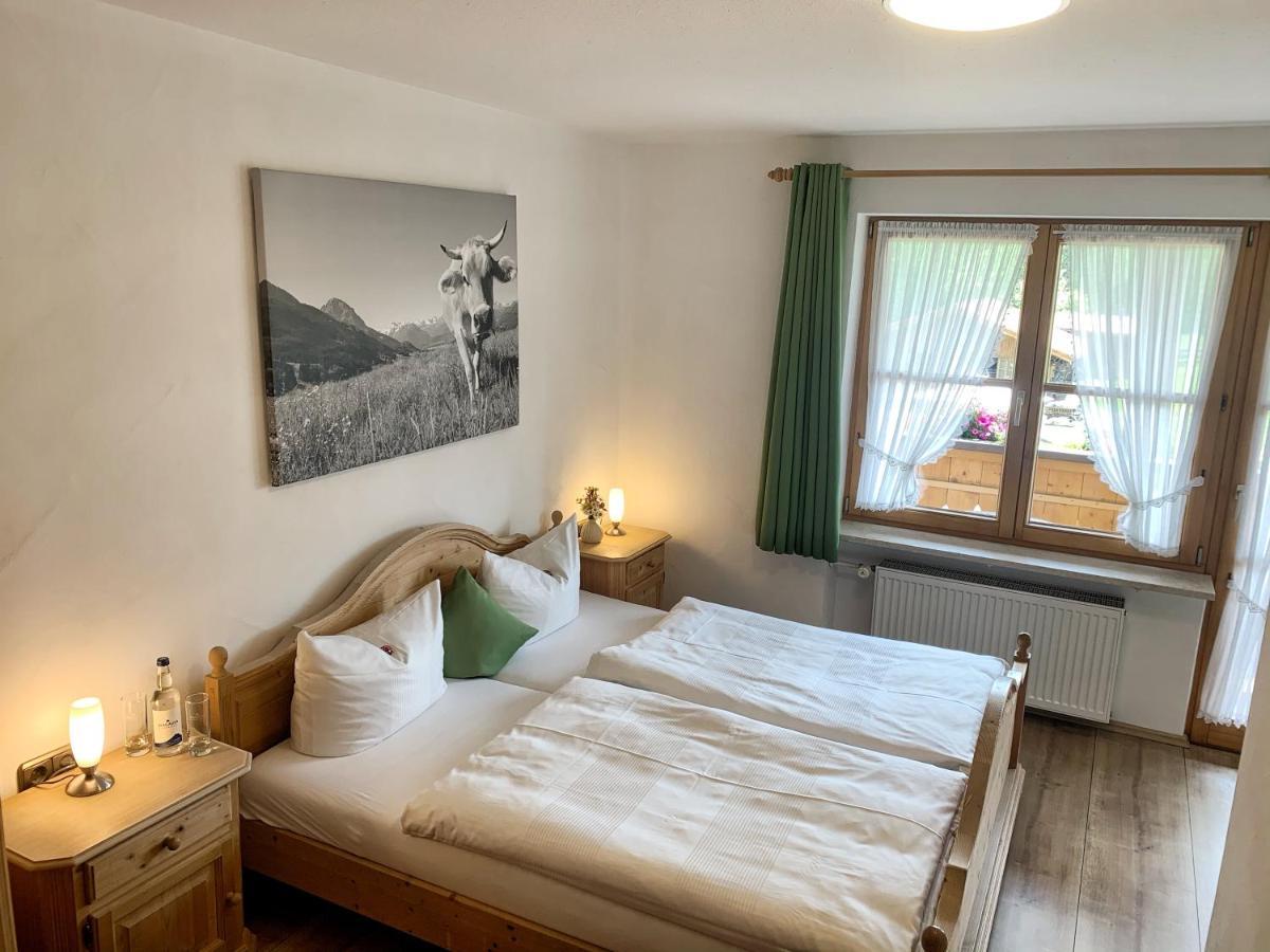 Gaestehaus "Zur Schmiede" Wertach Eksteriør billede